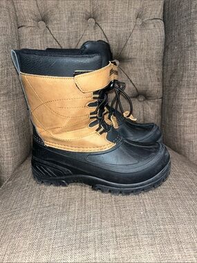 Khombu Abrams winter boots boys size 2